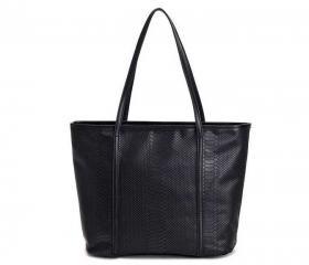 Europe and the United States black alligator grain big package to restore ancient ways the mailman package 2013 new female bag 